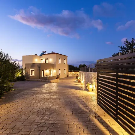 בית נופש Gaia Modern העיירה רתימנו